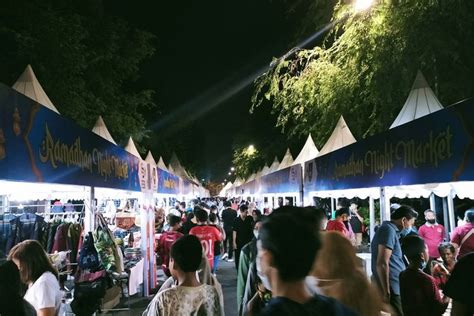 Foto Night Market Ngarsopuro Di Kota Solo Pindah Sementara Ke Barat