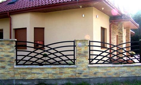 Find deals on products in building supply on amazon. Ogrodzenie Firmy SOLMET wzór Ł-40 | House gate design ...