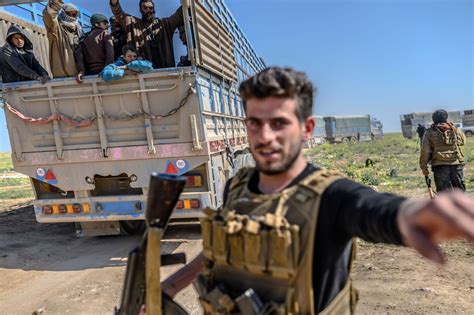 Photos Closing In On The Last Isis Stronghold The Atlantic