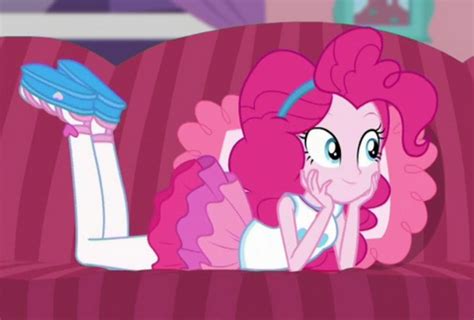 1578086 Safe Screencap Pinkie Pie Equestria Girls Pinkie Sitting