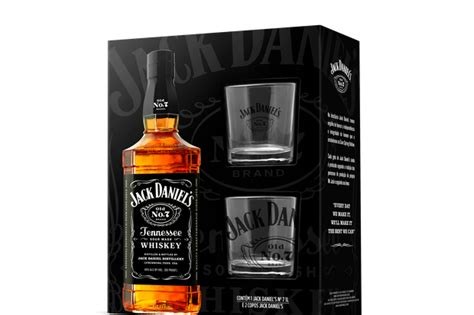 O dia dos pais é uma data comemorativa na qual são feitas diversas homenagens para todos os pais, ou para aqueles que representam uma figura paterna para alguém. Dia dos Pais: aprenda a fazer 3 drinques com Jack Daniel's ...