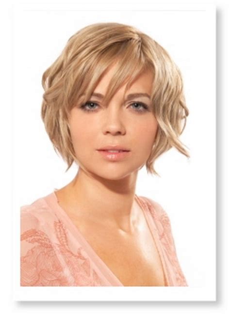 Choose a shade of ash blonde or brown to cleverly mask any unwanted gray. Low maintenance hairstyles for women - Your Style