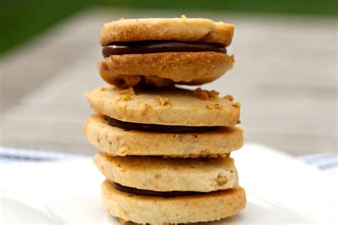 Hazelnut Shortbread Cookies With Nutella Filling Karen S Kitchen Stories