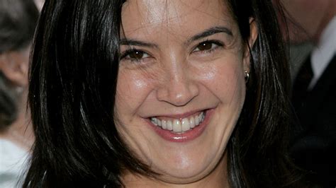 Inside Phoebe Cates Life Today