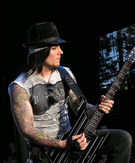 Synyster Gates Synyster Gates Cute Celebrities Avenged Sevenfold
