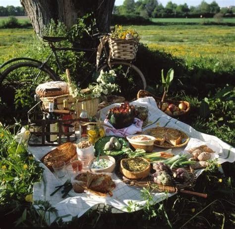 Throw A Frencher Picnic French Picnic Country Picnic Picnic Inspiration