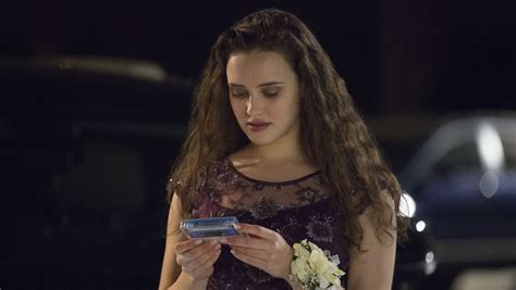 Netflix Adds Warning To Teen Suicide Series 13 Reasons Why