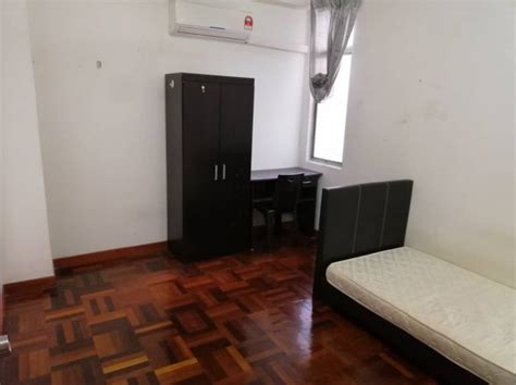 Level 23, block a 1190 sf leasehold, non bumi 3 beds 2 baths strata title under owner's name bank valuation is rm 450,000 maintenance + sinking fund = rm 250. Ridzuan Condo, Small and Medium Room, Bandar Sunway ...