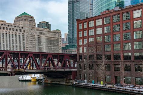 Lake Street Bridge In Chicago Stock Image Image Of Snow Road 154028387