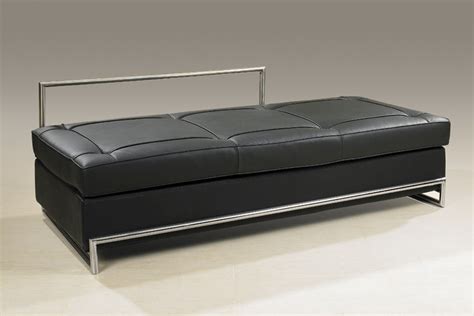 Ambientedirect presents the collection for the brand classicon. ART and ARCHITECTURE, mainly: Eileen Gray, modern ...