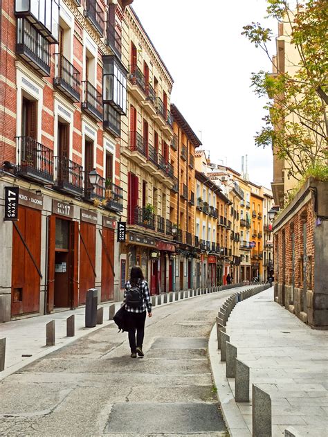 7 Calles Que Visitar En Madrid Además De Gran Vía