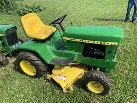 1976 John Deere 120 Lawn Tractor Live And Online Auctions On
