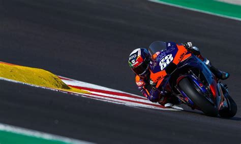 He is known for having achieved the first world championship victory for a portuguese ridder at the 2015 italian grand prix. Miguel Oliveira faz história ao conquistar a pole position ...
