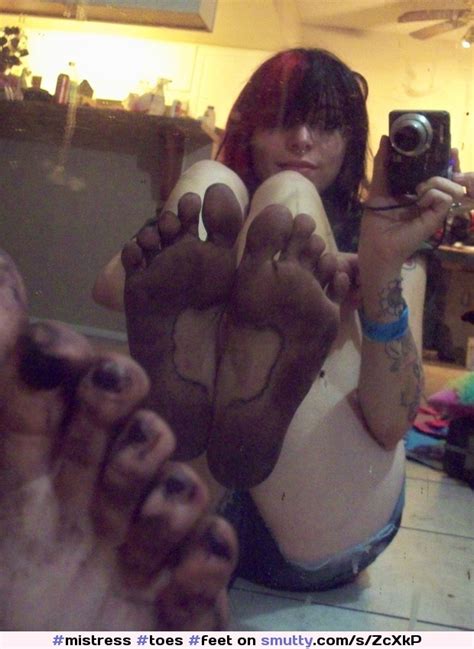 Toes Feet Soles Dirty Sweaty Arches Femdom Mistress Smutty Com