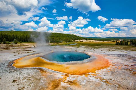 Visit Wyoming 9 Amazing Attractions In Wyoming For A Memorable