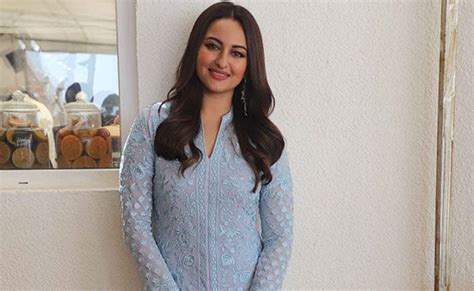 Bizarre Claims Tweets Sonakshi Sinha After Police Visit In Cheating Case