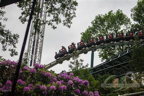 Die achterbahn helix im vergnügungspark liseberg seit 2012 steht in liseberg ein riesenrad von 60 meter höhe und seit 2014 können sich alt und jung über die achterbahn helix freuen. Lisebergbanan im Parkcheckpoint für Freizeitparks und ...