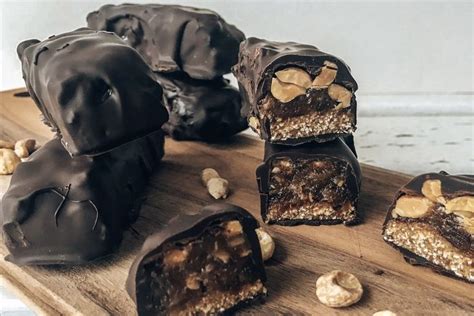 Opskrift Sunde snickers barer Opskrifter Dadler Mørk chokolade