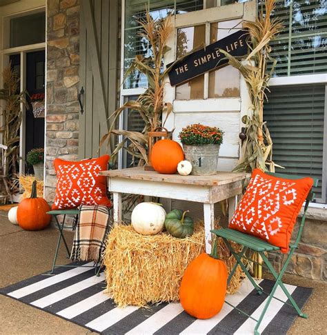65 Diy Fall Decor Ideas For Indoor And Outdoor Fall Front Porch Decor Front Porch Decorating