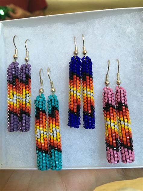 Pin by Kathy Taylor on bean work | Beaded earrings patterns, Beaded