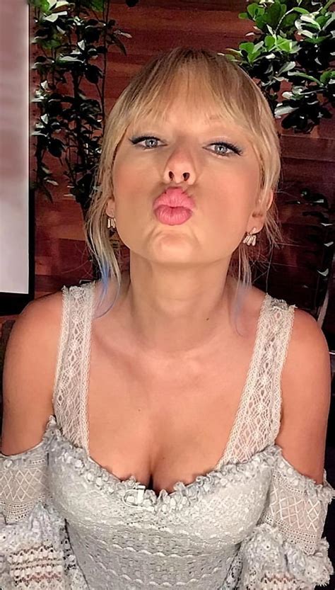 Taylor Swifts Beautiful Fucking Face 117 Pics 2 Xhamster
