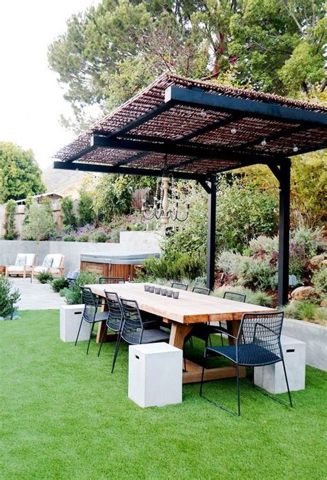 Backyard grills, also known as bbq grills, come in a variety of fuel options and sizes. Backyard Grill Ideas to Improve and Create a Cozy ...