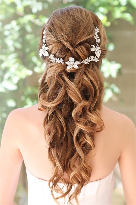 Hairstyle For Ball Gowns What Hairstyle Should I Get