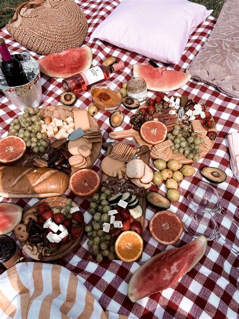 Summer Picnic Ideas To Plan A Party Style Synopsis Summer Picnic