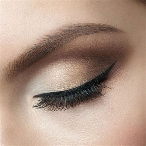 12 Easy And Simple Eyeliner Looks And Styles Watch Out Ladies