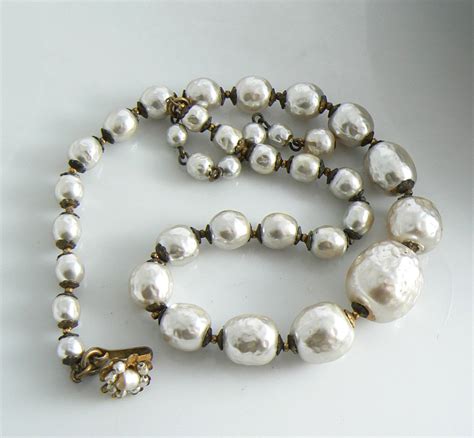 Vintage Miriam Haskell Graduated Baroque Glass Pearl Necklace Vintage