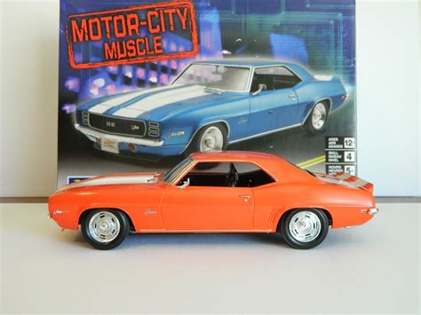 1969 Camaro Z28 Rs Plastic Model Car Kit 125 Scale 857457