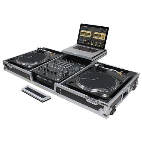 Low Profile 12 Format Dj Mixer And Two Battle Position Turntables