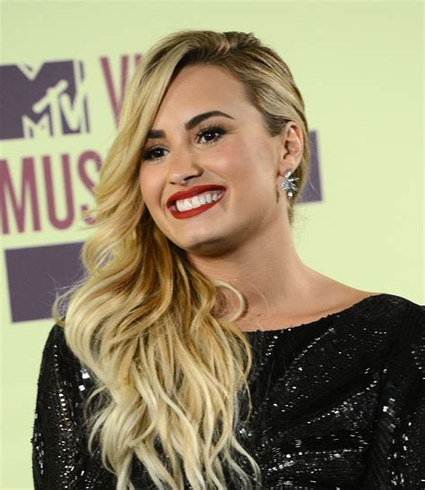 Fashion Model Demi Lovato Hot Dress At Winner Singer Mtv Video Music