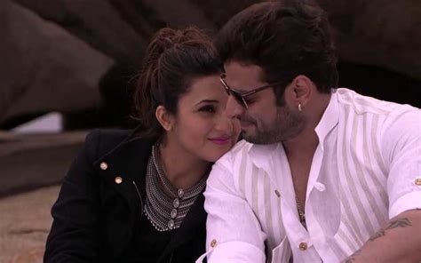 After Yeh Hai Mohabbatein S Divyanka Tripathi And Karan Patel Come Together For A New Project