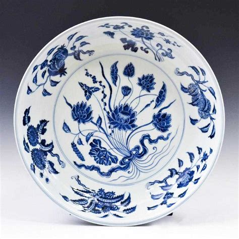 Very Fine Chinese Ming Blue And White Lotus Plate