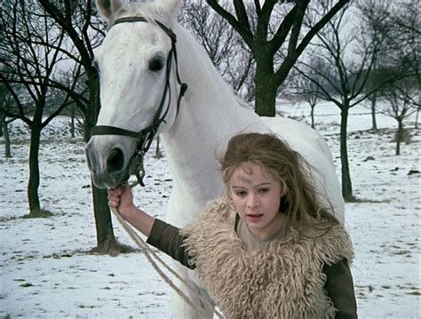 Три орешка для золушки / tri orisky pro popelku (1973) hdrip. Фильм Три орешка для Золушки (Tri orisky pro Popelku) 1973 ...