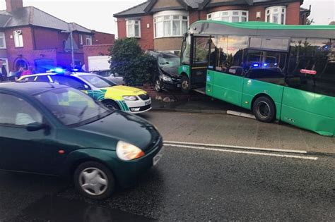 Bus Driver Viciously Attacked By Teenagers In Front Of Passengers Liverpool Echo