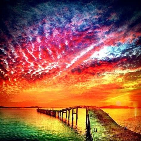 Into A Brilliant Colorful Sunsetwow Looks So Magnificentsplendor Of