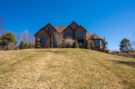 442 Heritage Run, Indiana, PA 15701 | Zillow