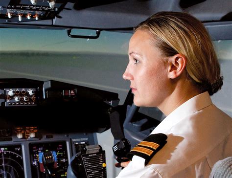 Thomas Cook Airlines Launches New Airline Cadet Programme Pilot