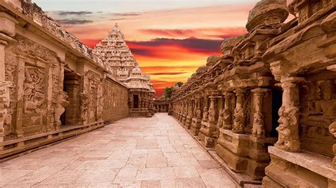 Top 7 Hindu Sacred Places Of India Go On Sapta Puri Tour