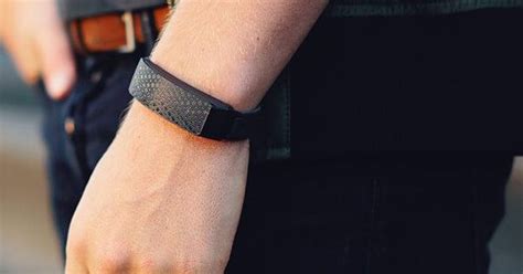 the hey bracelet lets you “touch” your partner when they re miles away metro news