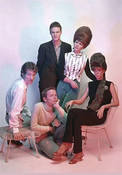 Retro Pop Cult — Revolutionearth The B 52s In 1980 At The Time Of