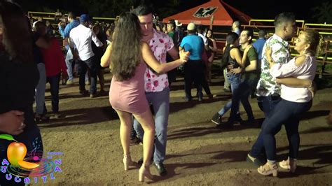 Baile En El Rancho Que Chulada De Guachas Bailando Youtube
