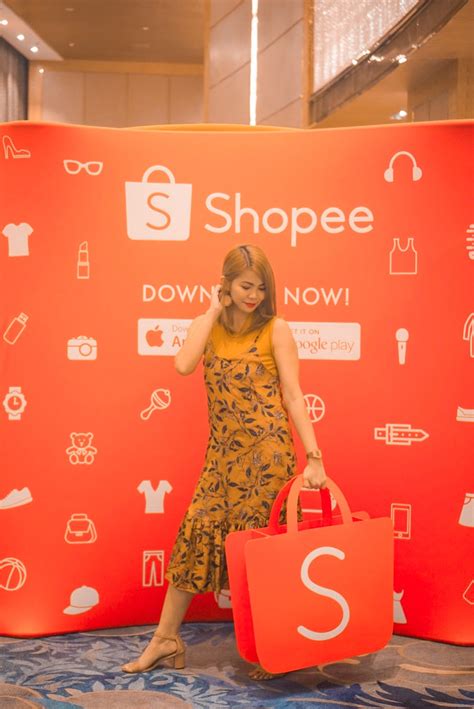 The Bandwagon Chic Shopee Holds Its First Ever 1111 Big Christmas Tv