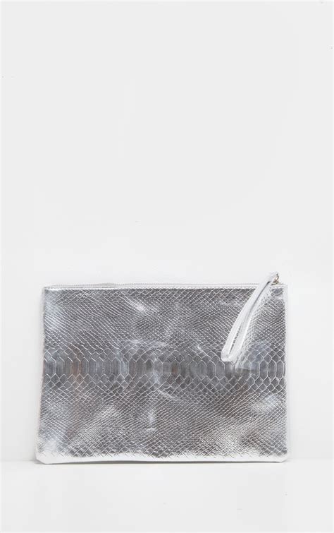 Silver Metallic Clutch Bag Prettylittlething