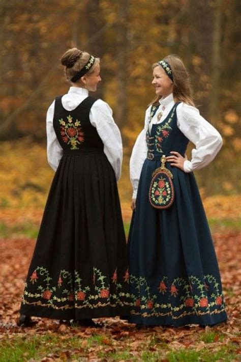 Norwegian Traditional Dress Photos Cantik