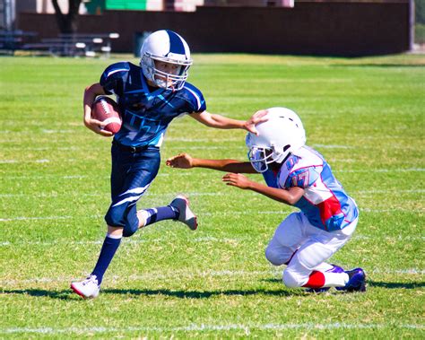 Playing Football Before Age 12 Linked To Long Term Health