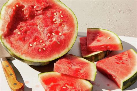 How To Pick A Perfectly Ripe Watermelon Cantaloupe Or Honeydew Melon