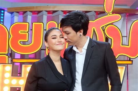 พบกับรายการ the wall song ร้องข้ามกำแพงทุกวันพฤหัสบดี เวลา 20.05 น.ทาง ช่องเวิร์ค. ชมพู่ ก่อนบ่าย ควงสามี เปิดใจท้อง เคลียร์ดราม่าฝ่ายหญิง ...